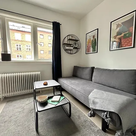 Cozy With Free Parking Daire Oslo
